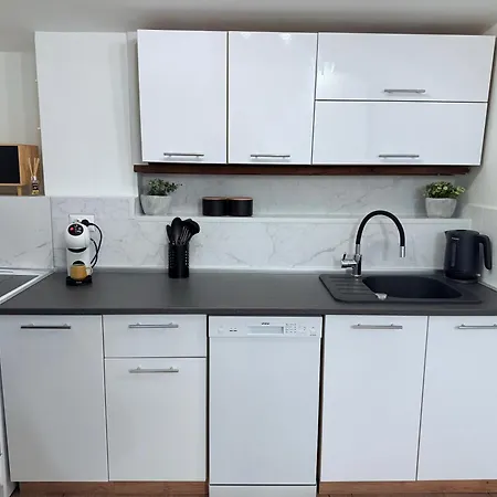 Get Garden Apartment *